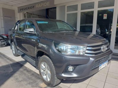 Toyota Hilux Sr 4x4 impecable