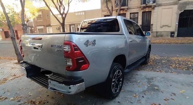 Toyota Hilux srx at 2.8 4x4 2021 impecable 40.000km