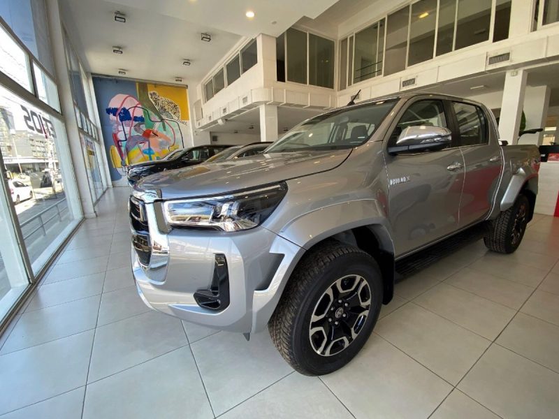 Toyota Hilux Srx 2024 Trocha Ancha 4x4 at Disponible